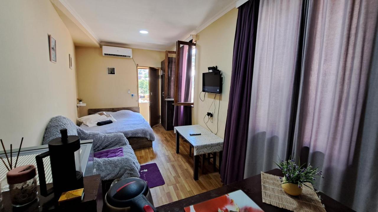 Beautiful Apartment In Old Tbilisi Luaran gambar