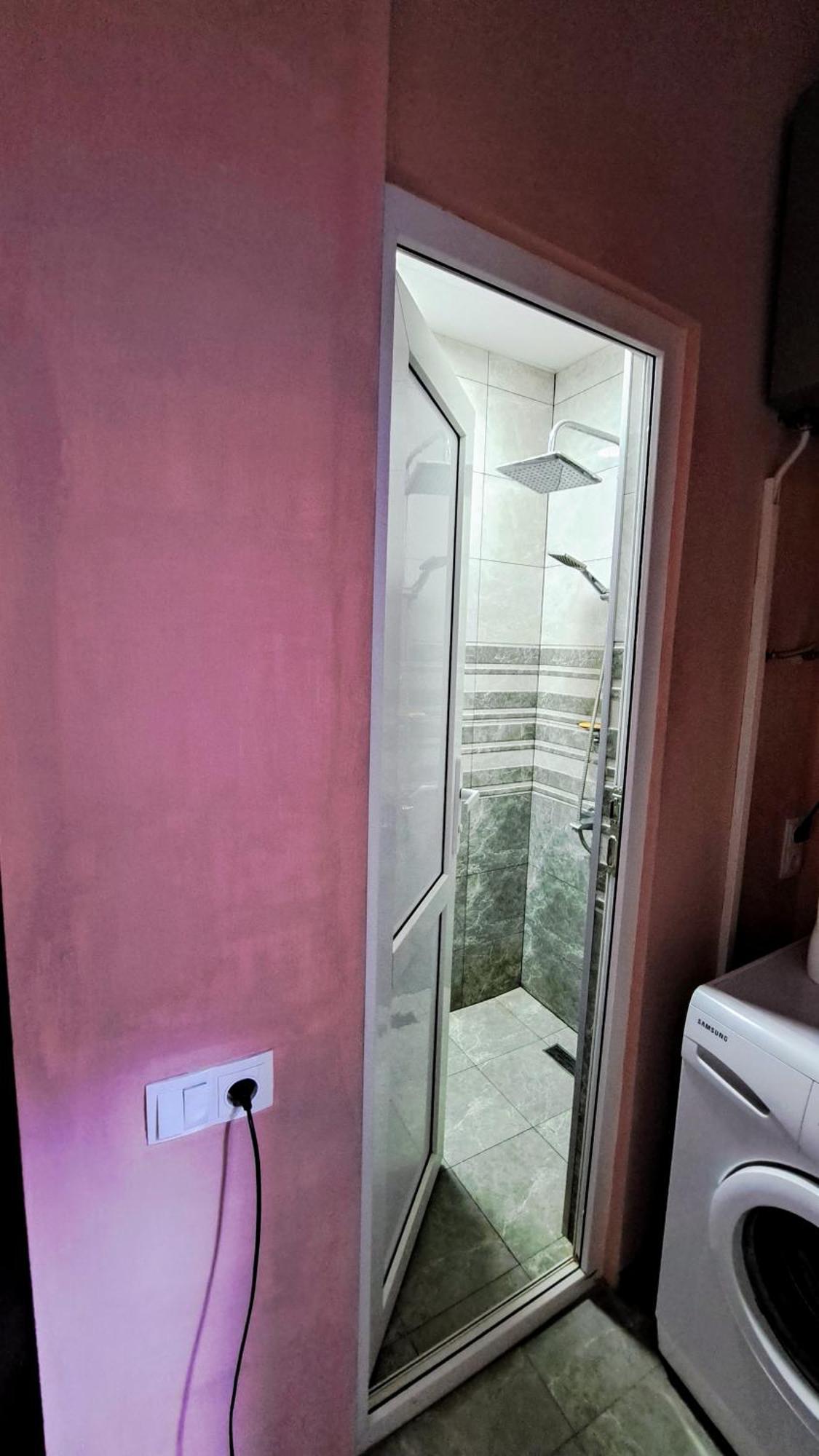 Beautiful Apartment In Old Tbilisi Luaran gambar