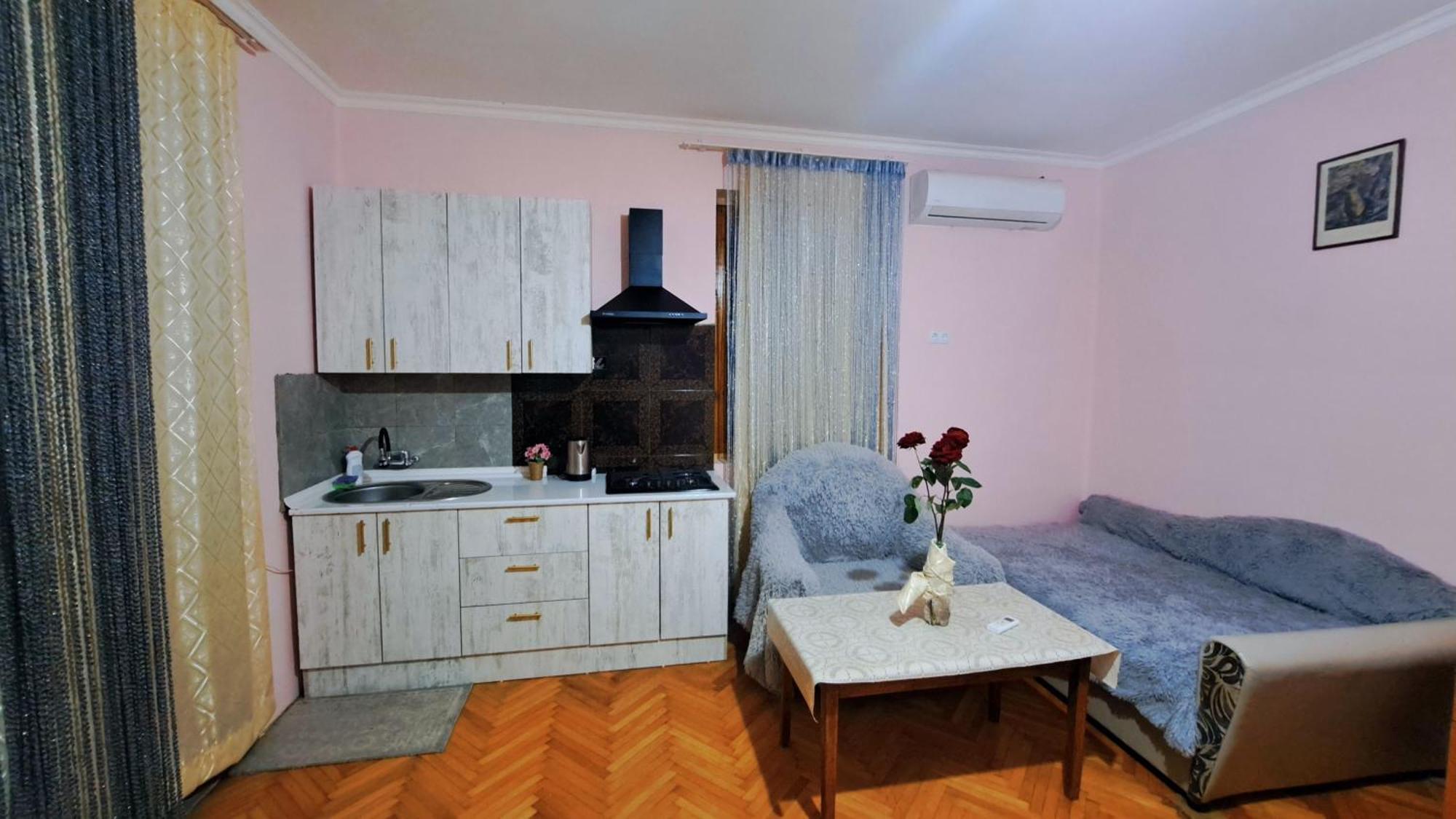 Beautiful Apartment In Old Tbilisi Luaran gambar